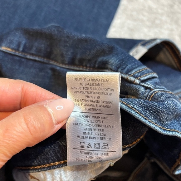 ⨠Joeās Jeans StraightāLeg Denim ⢠Size 27 ⢠Traditional Dark Wash ⨠- Picture 11 of 14